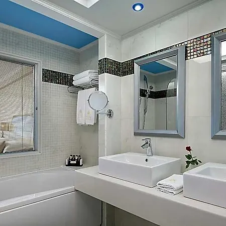 Atrium Platinum & Rhodes City